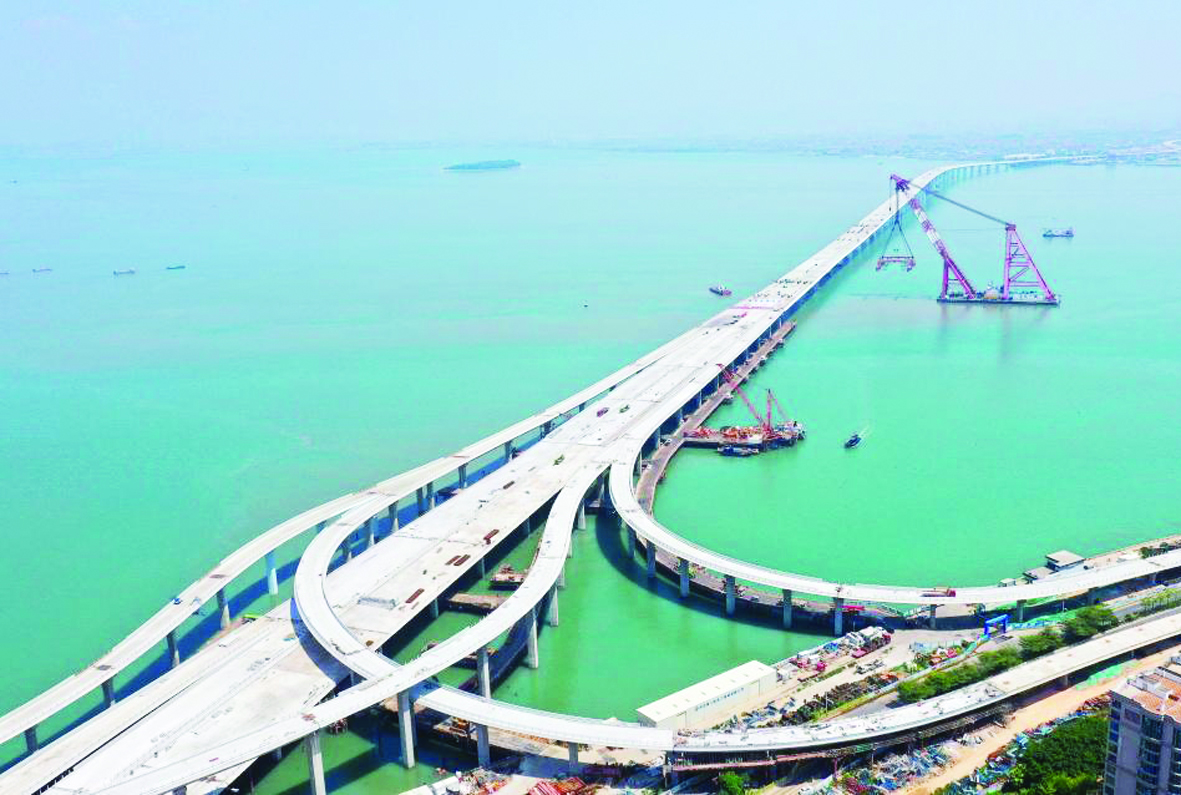历史上的今天6月30日_2011年京沪高速铁路正式开通运营、青岛胶州湾大桥和青岛胶州湾隧道正式通车。